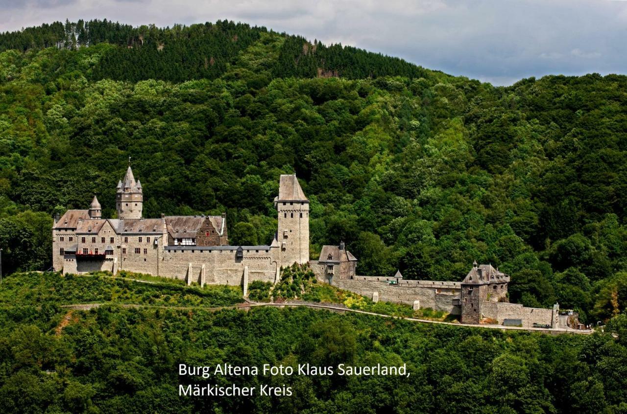 Ferienwohnung Heidi Альтена Экстерьер фото